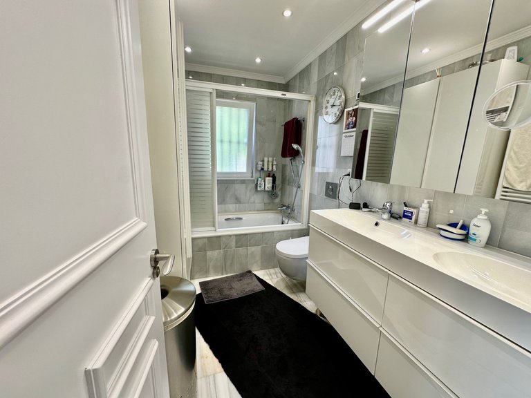 Apartment for Sale in Benahavis Malaga 10