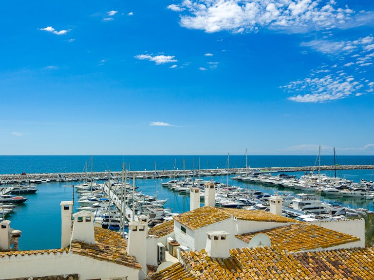 Apartment for Sale in Marbella - Puerto Banus Malaga 17