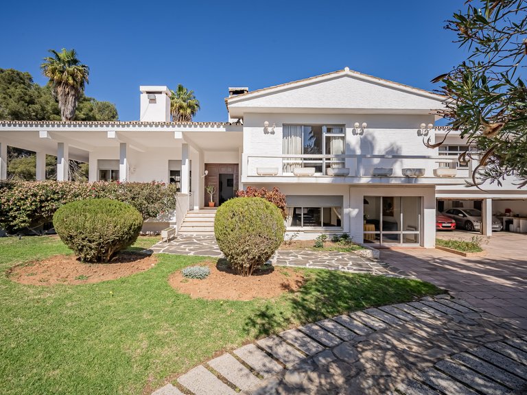 Villa for Sale in Marbella Malaga 7