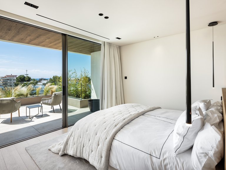 Villa for Sale in Nueva Andalucia Malaga 4