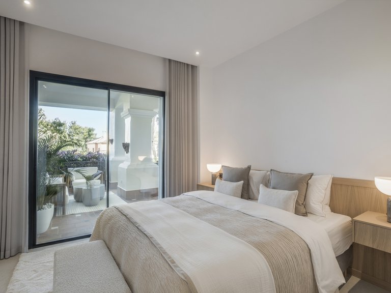Apartment for Sale in Marbella Golden Mile Malaga 12