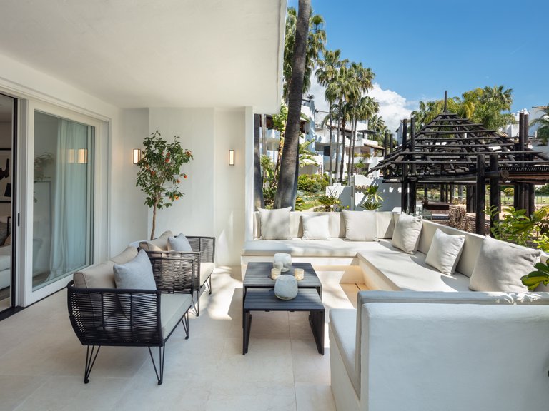 Apartment for Sale in Marbella Golden Mile Malaga 23