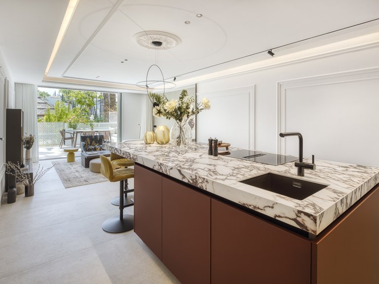 Apartment for Sale in Marbella Golden Mile Malaga 1