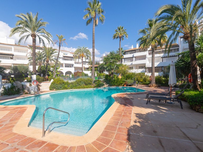 Apartment for Sale in Marbella Golden Mile Malaga 29