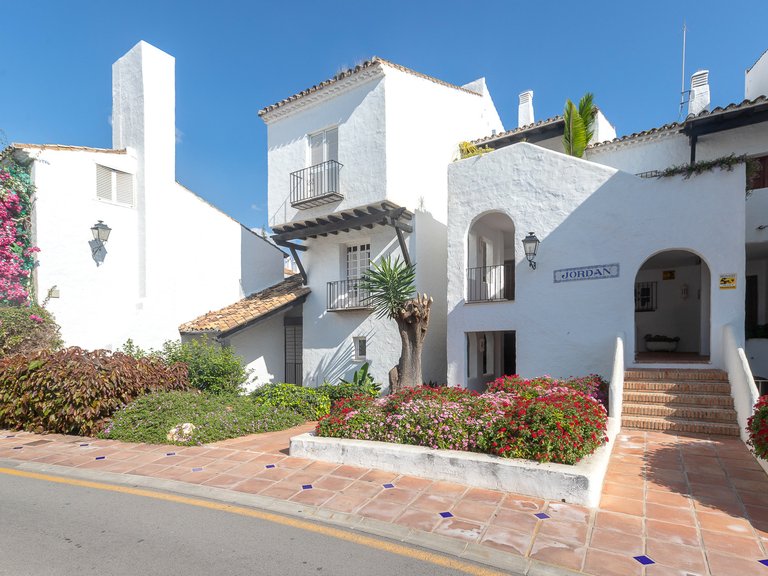 Apartment for Sale in Marbella Golden Mile Malaga 28