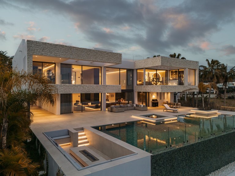 Villa for Sale in Benahavis Malaga 1