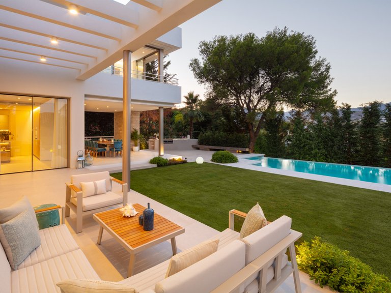 Villa for Rent in Nueva Andalucia Malaga 28
