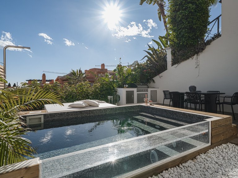 Apartment for Sale in Nueva Andalucia Malaga 1