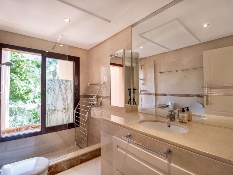 Apartment for Sale in San Pedro De Alcantara Malaga 9