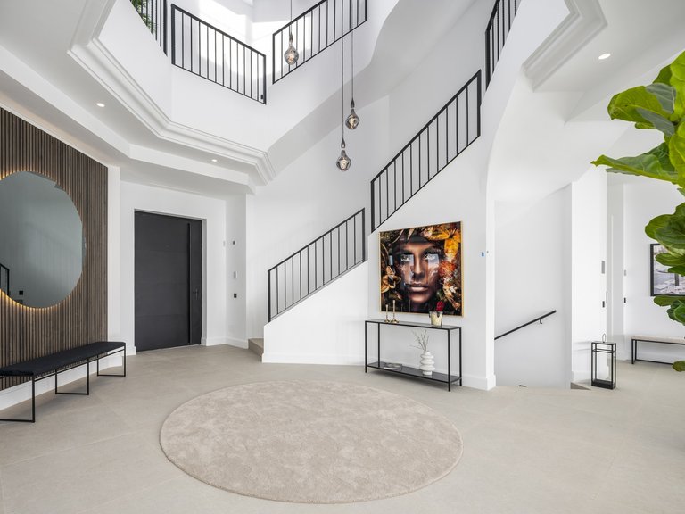 Villa for Sale in Benahavis Malaga 34