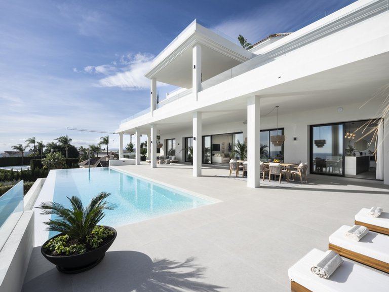 Villa for Sale in Benahavis Malaga 31
