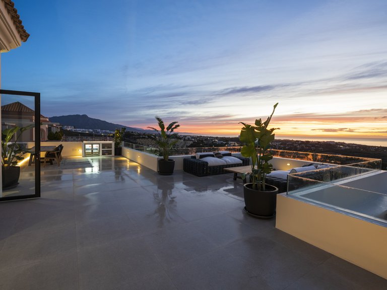 Villa for Sale in Benahavis Malaga 15