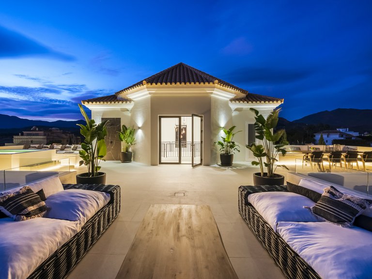 Villa for Sale in Benahavis Malaga 11