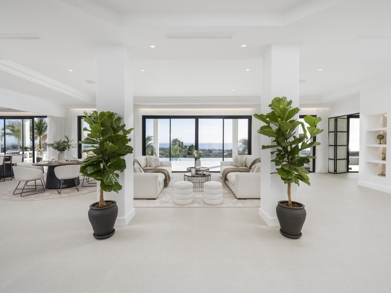 Villa for Sale in Benahavis Malaga 25