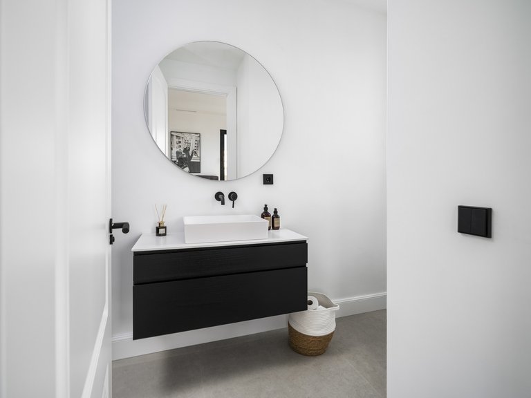 Villa for Sale in Benahavis Malaga 40