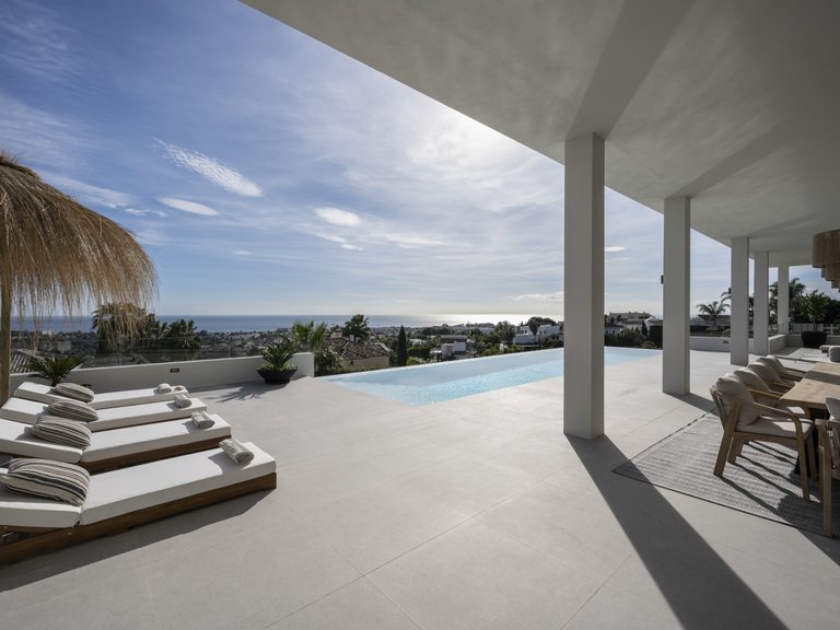 Villa for Sale in Benahavis Malaga 30