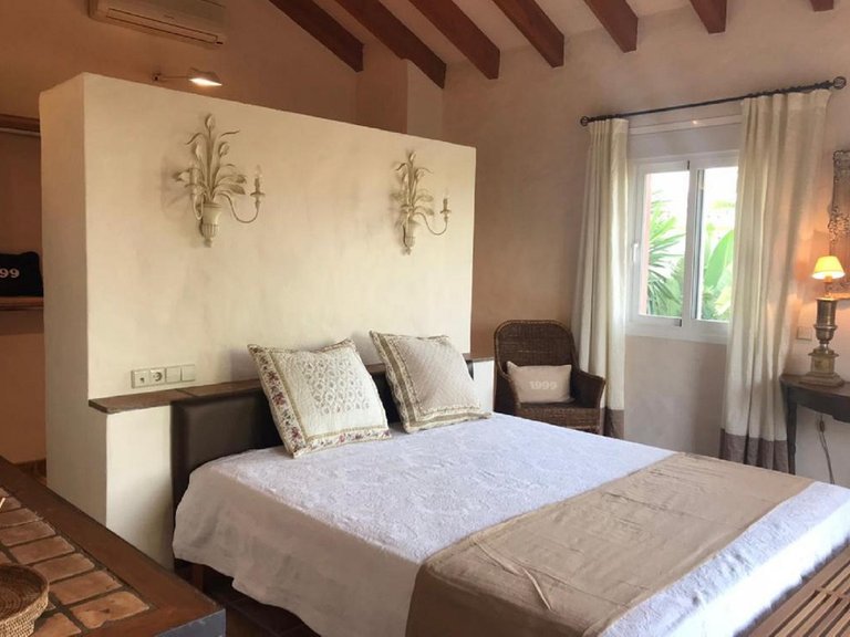 Villa for Rent in Estepona Malaga 28