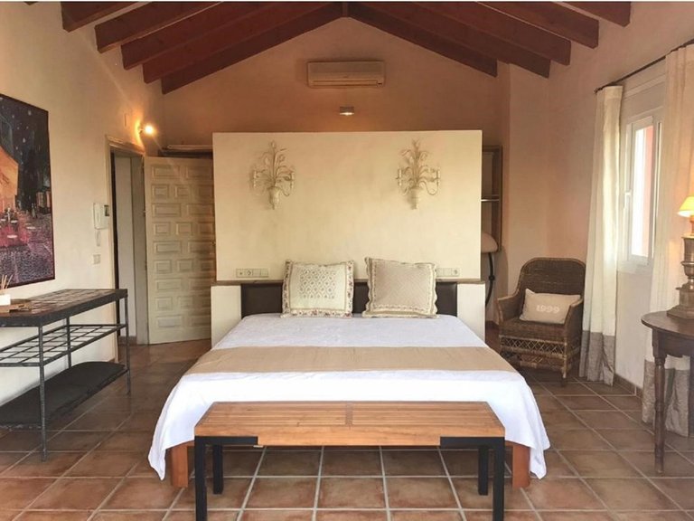 Villa for Rent in Estepona Malaga 4