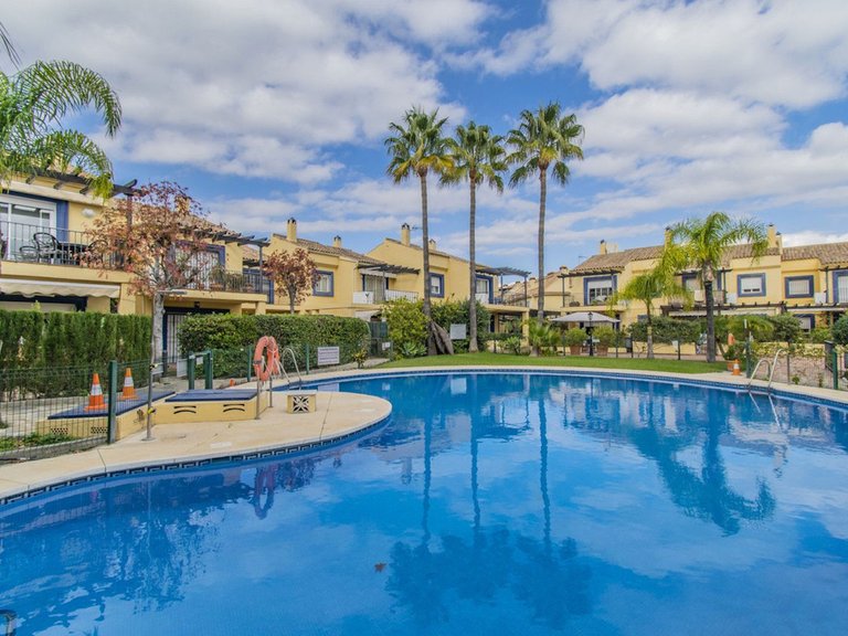 Town House for Sale in Nueva Andalucia Malaga 3