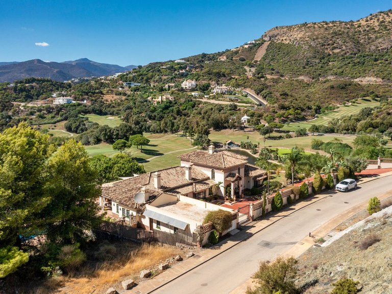 Villa for Sale in Benahavis Malaga 20