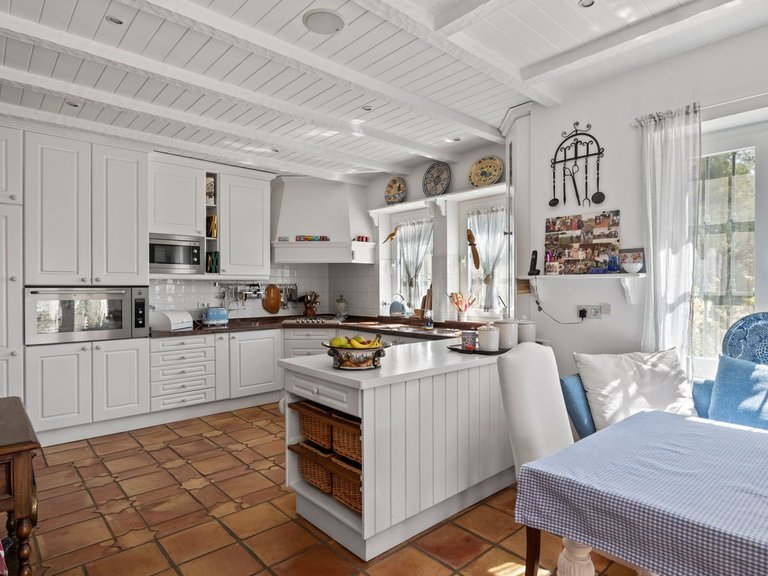 Villa for Sale in Benahavis Malaga 11