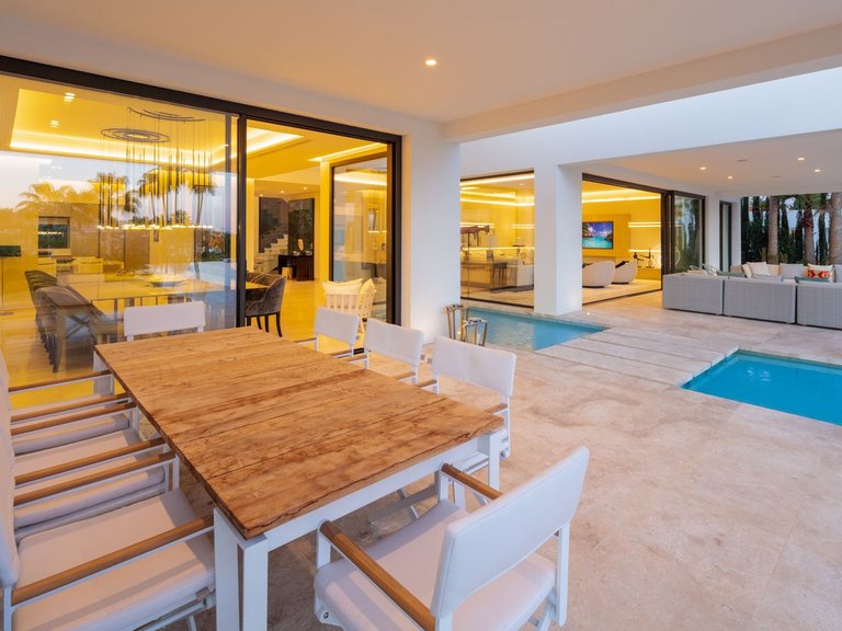 Villa for Sale in Nueva Andalucia Malaga 25