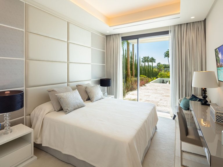 Villa for Sale in Nueva Andalucia Malaga 12