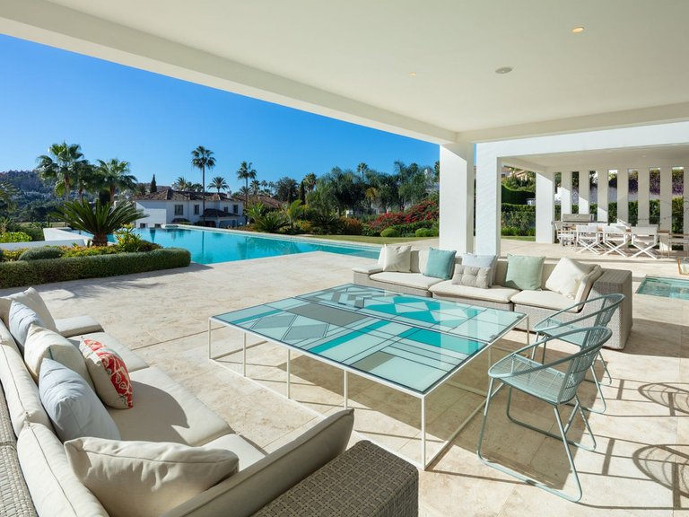 Villa for Sale in Nueva Andalucia Malaga 3