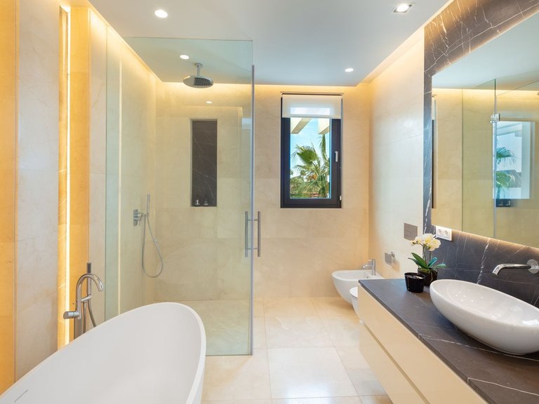 Villa for Sale in Nueva Andalucia Malaga 20