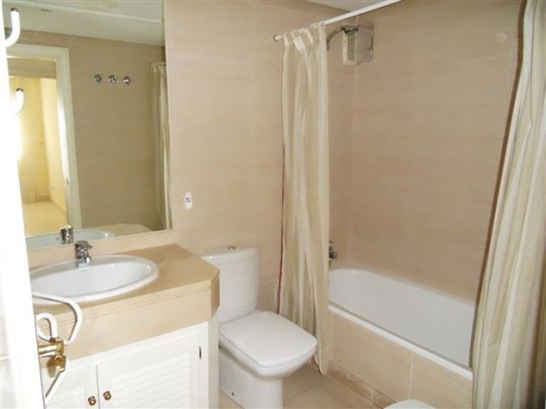 Apartment for Sale in Marbella - Puerto Banus Malaga 6