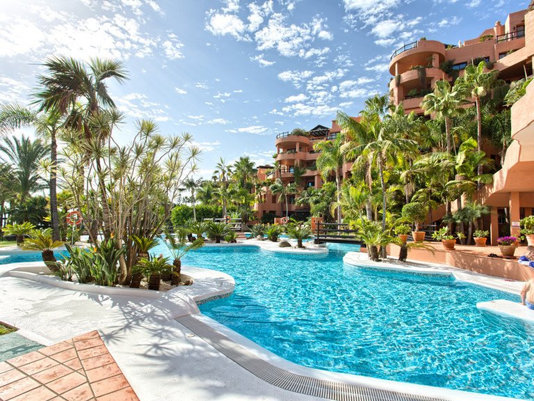 Apartment for Sale in Estepona Malaga 1