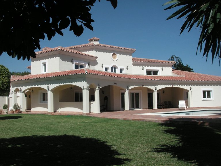 Villa for Sale in San Pedro De Alcantara Malaga 2