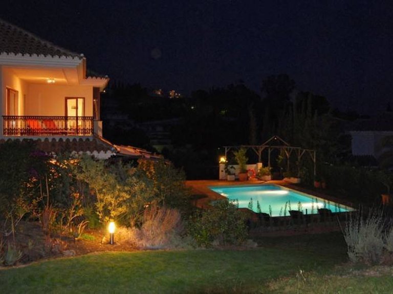 Villa for Sale in Marbella Este Malaga 19