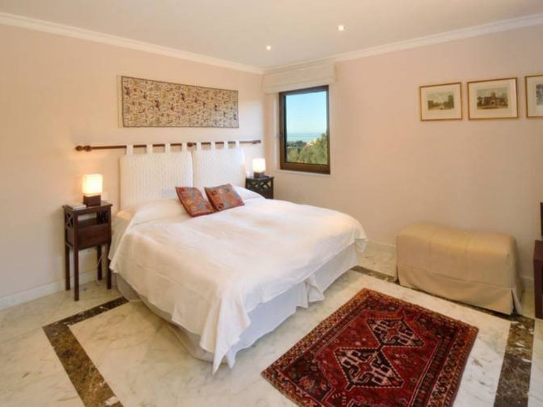 Villa for Sale in Marbella Este Malaga 7