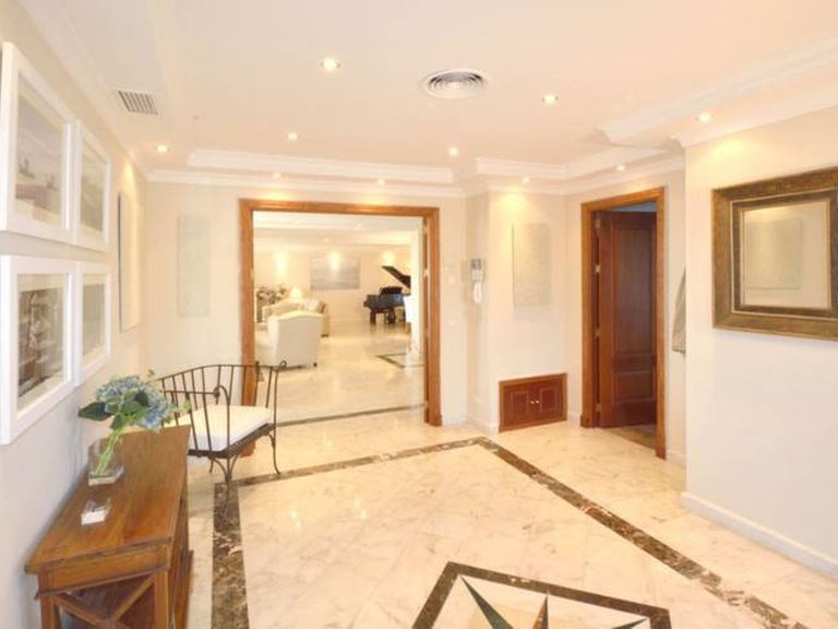 Villa for Sale in Marbella Este Malaga 15
