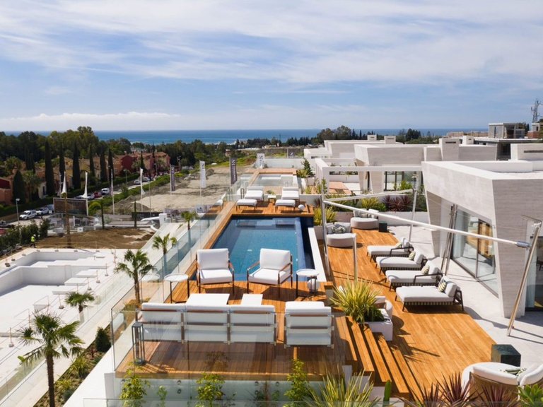 Penthouse for Sale in Marbella Golden Mile Malaga 1