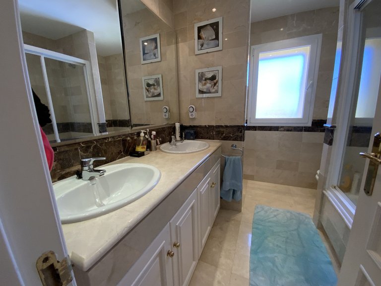 Apartment for Sale in Marbella Este Malaga 14