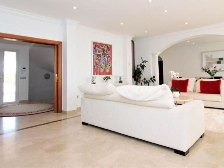 Villa for Sale in Estepona Malaga 7