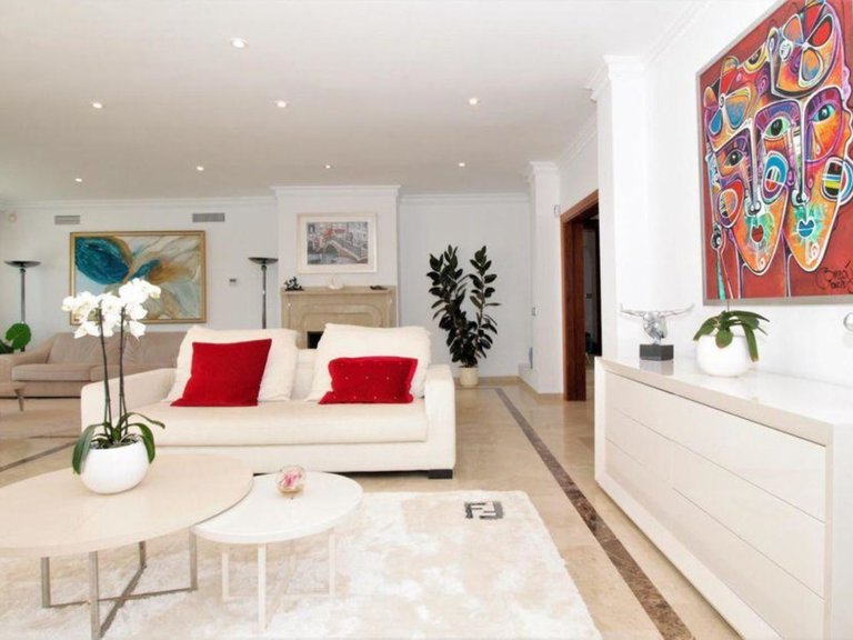 Villa for Sale in Estepona Malaga 4