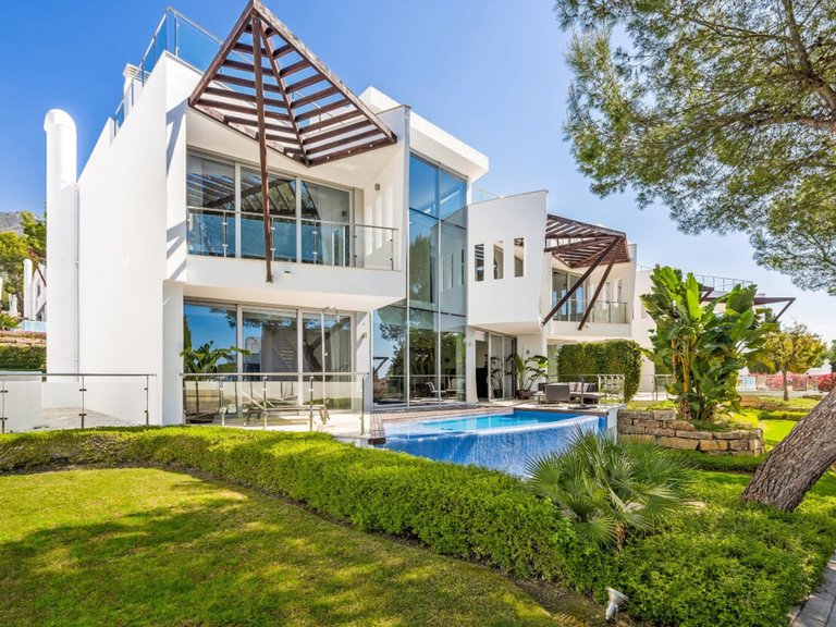 Town House for Sale in Marbella Golden Mile Malaga 1