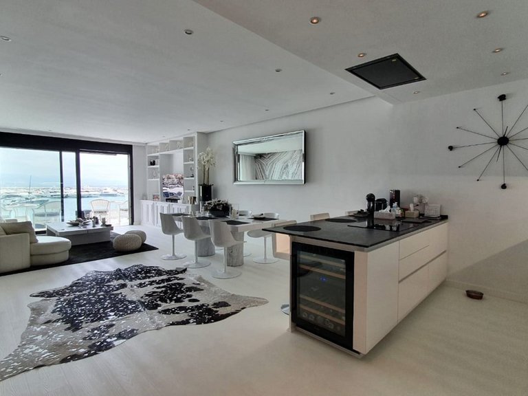 Apartment for Sale in Marbella - Puerto Banus Malaga 3