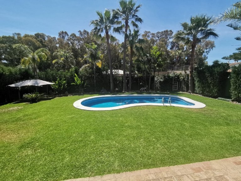 Villa for Rent in San Pedro De Alcantara Malaga 28