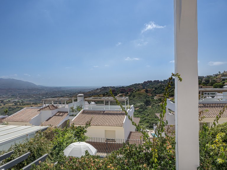 Apartment for Sale in Marbella Este, Malaga 3