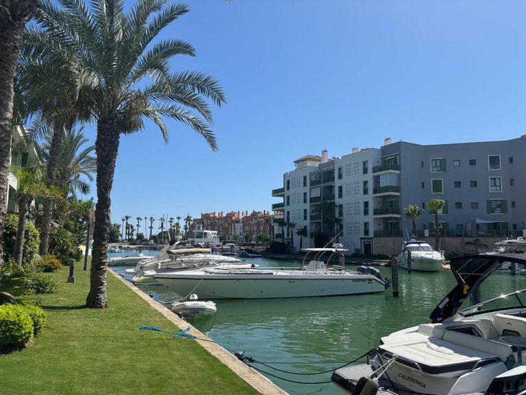 Apartment for Sale in Sotogrande, Cadiz 1