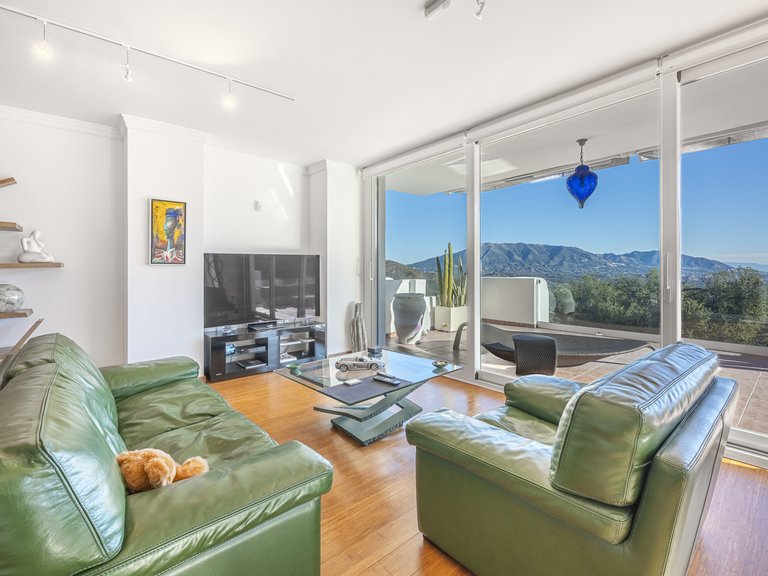 Apartment for Sale in Marbella Este, Malaga 5