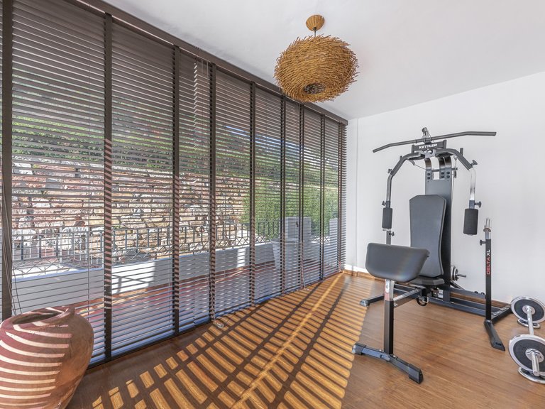 Apartment for Sale in Marbella Este, Malaga 19