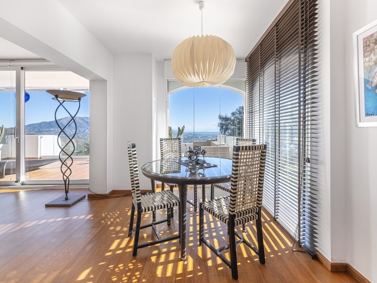 Apartment for Sale in Marbella Este, Malaga 11