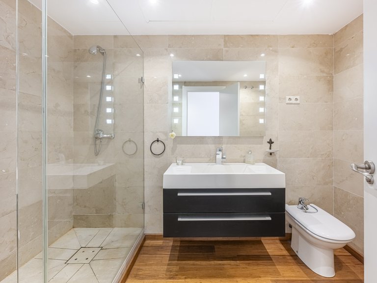 Apartment for Sale in Marbella Este, Malaga 23