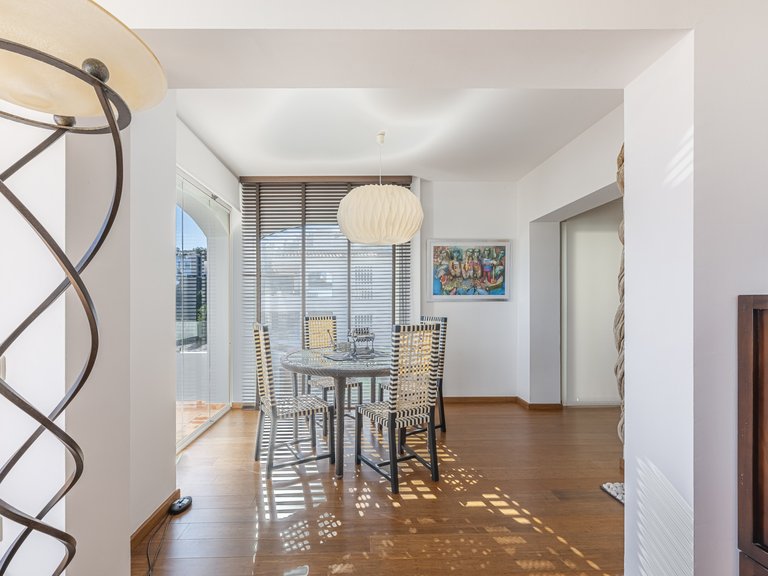 Apartment for Sale in Marbella Este, Malaga 28