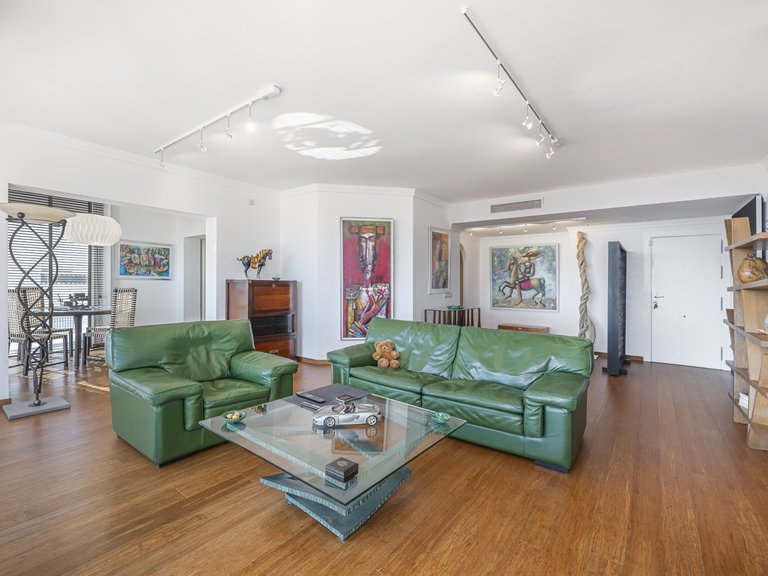 Apartment for Sale in Marbella Este, Malaga 9